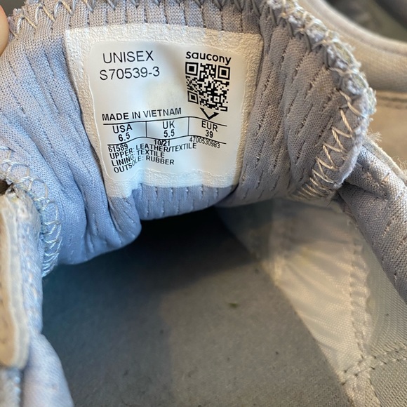 Saucony unisex running shoes, size 6.5 - Picture 6 of 6